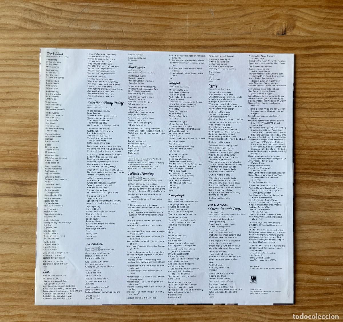 Discos de vinilo: Suzanne Vega &lrm;&ndash; Solitude Standing. Spain 1987 - Foto 4