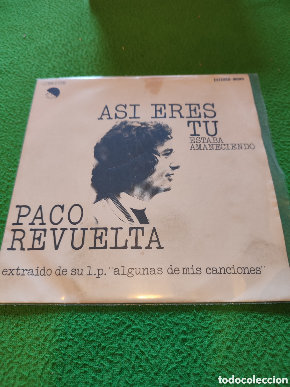 Discos de vinilo: Paco Revuelta - Asi eres t&uacute; / Estaba amaneciendo