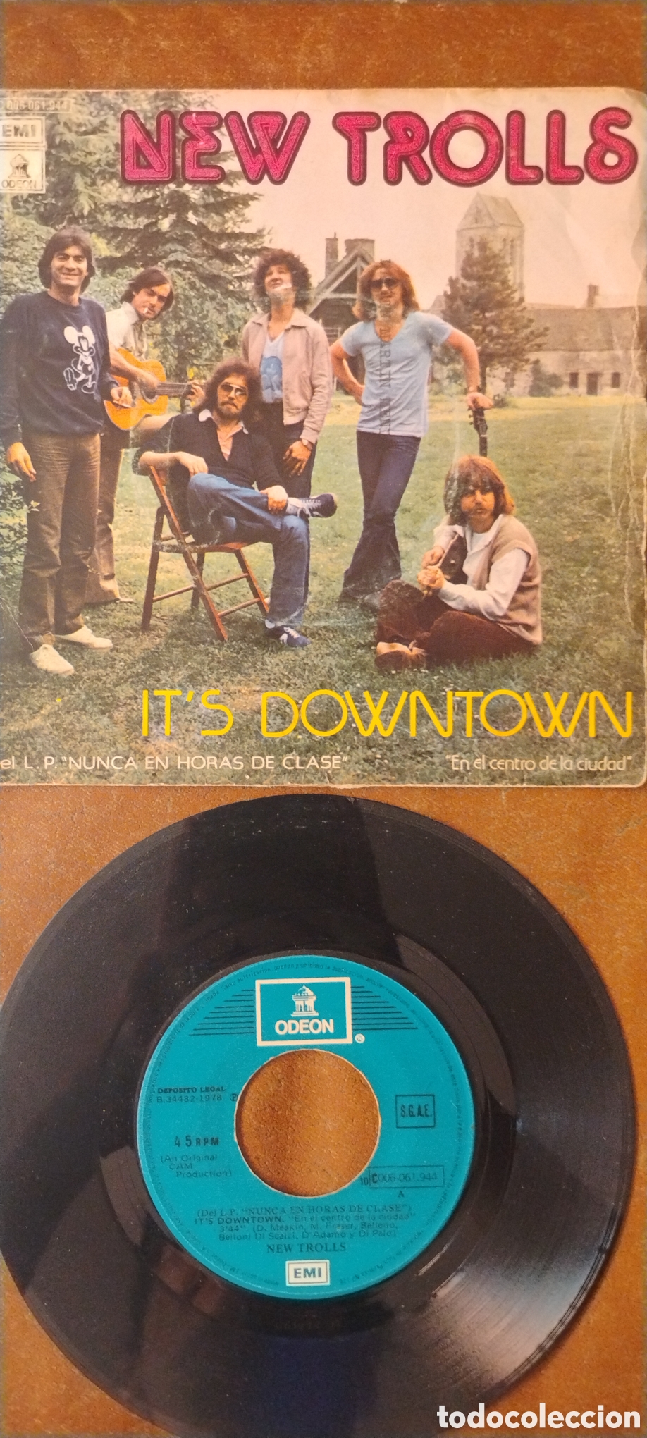Discos de vinilo: NEW TROLLS-ITS DOWNTOWN-SINGLE-ODEON/SPAIN-KSA - Foto 2
