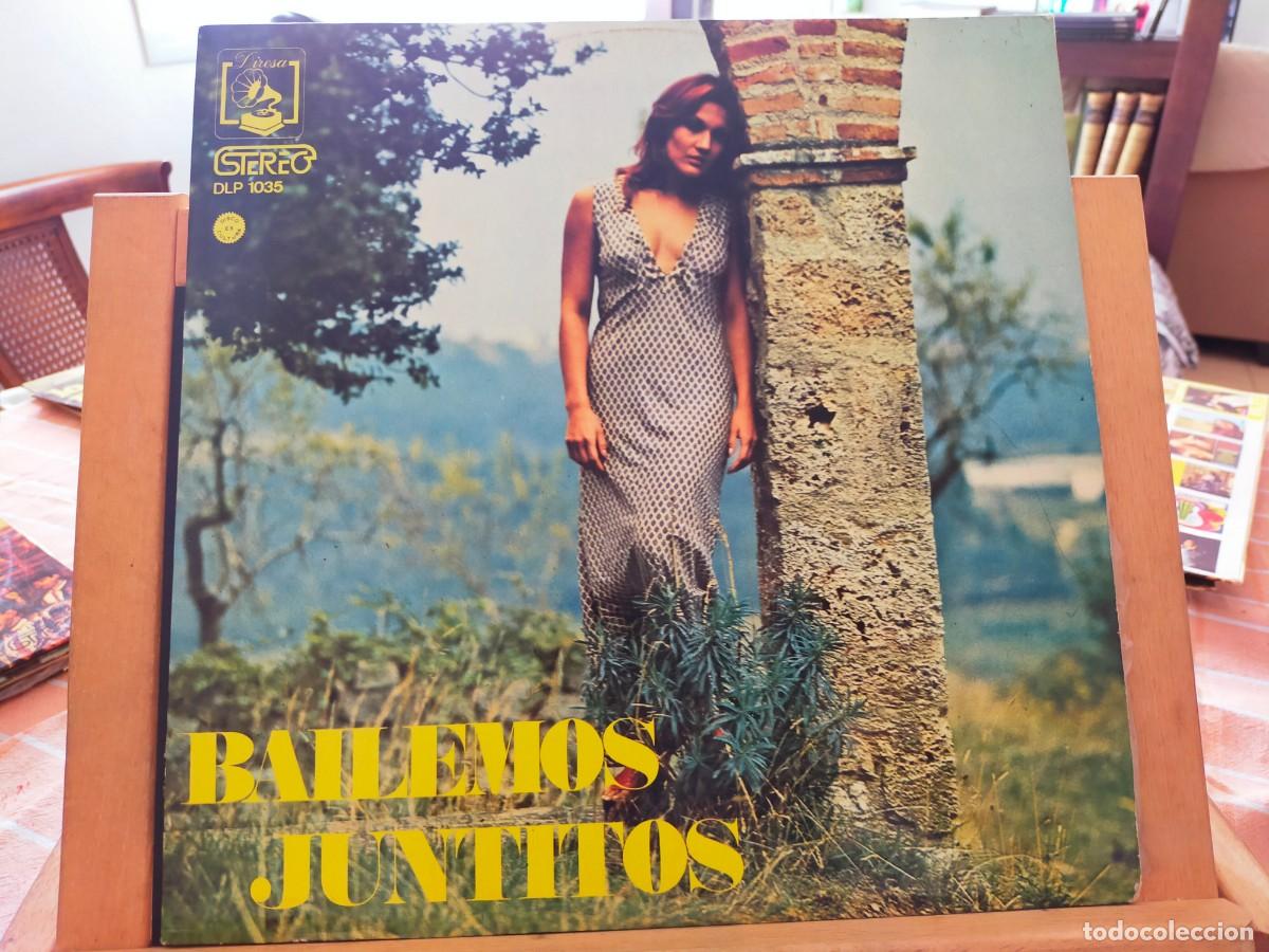 Discos de vinilo: BAILEMOS JUNTITOS. VARIOS ARTISTAS. DIRESA. DISCOGR&Aacute;FICAS REUNIDAS DE ESPA&Ntilde;A. 12 TEMAS. 1973 .