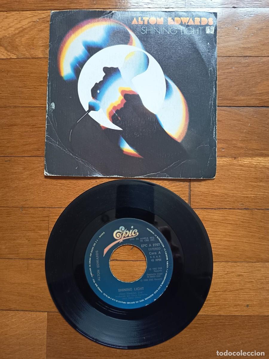 Discos de vinilo: SINGLE - ALTON EDWARDS - SHINING LIGHT - 1982 - Foto 1