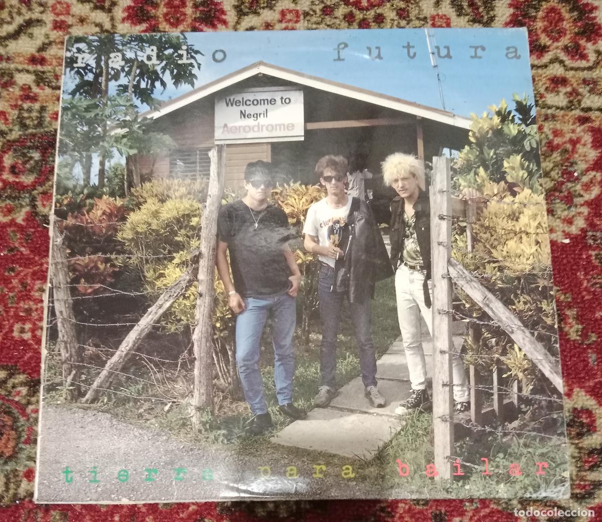 Vinyl records: Radio Futura &ndash; Tierra Para Bailar Lp Espa&ntilde;a 1992