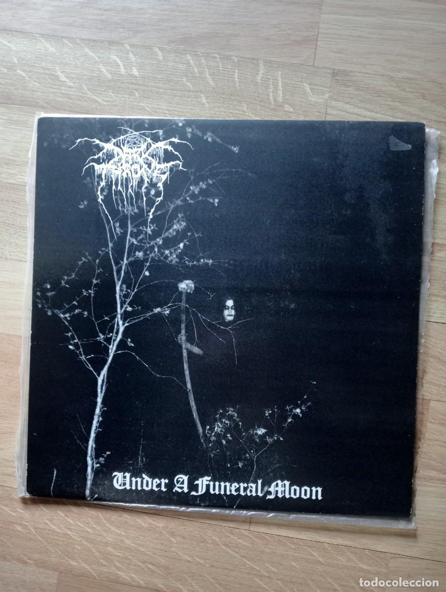 Discos de vinilo: Darkthrone - Under A Funeral Moon (LP, Album) UK 1993 insert