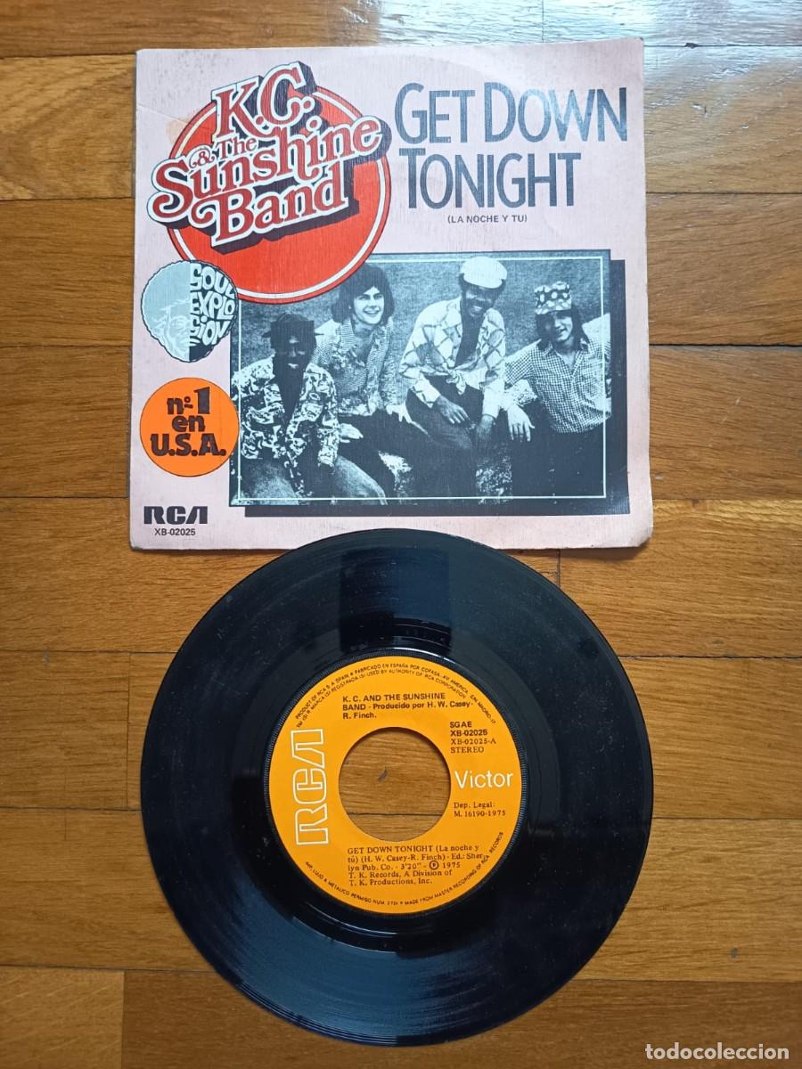 Discos de vinilo: SINGLE - K.C. AND THE SUNSHINE BAND - GET DOWN TONIGHT - 1975
