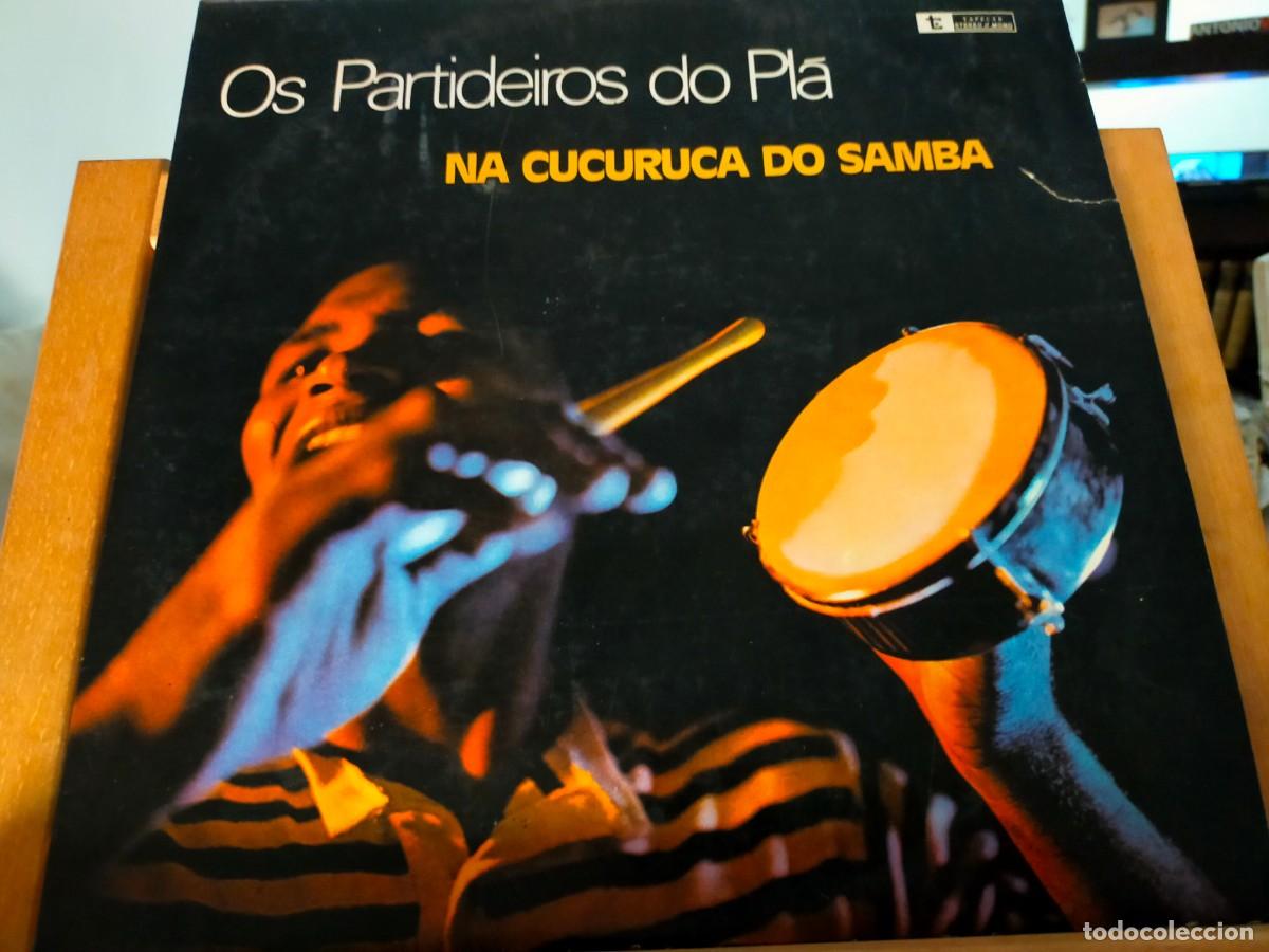 Discos de vinilo: OS PARTIDEIROS DO PL&Aacute;. NA CUCURRACA DO SAMBA. TAPECAR. 12 TEMAS. 1972