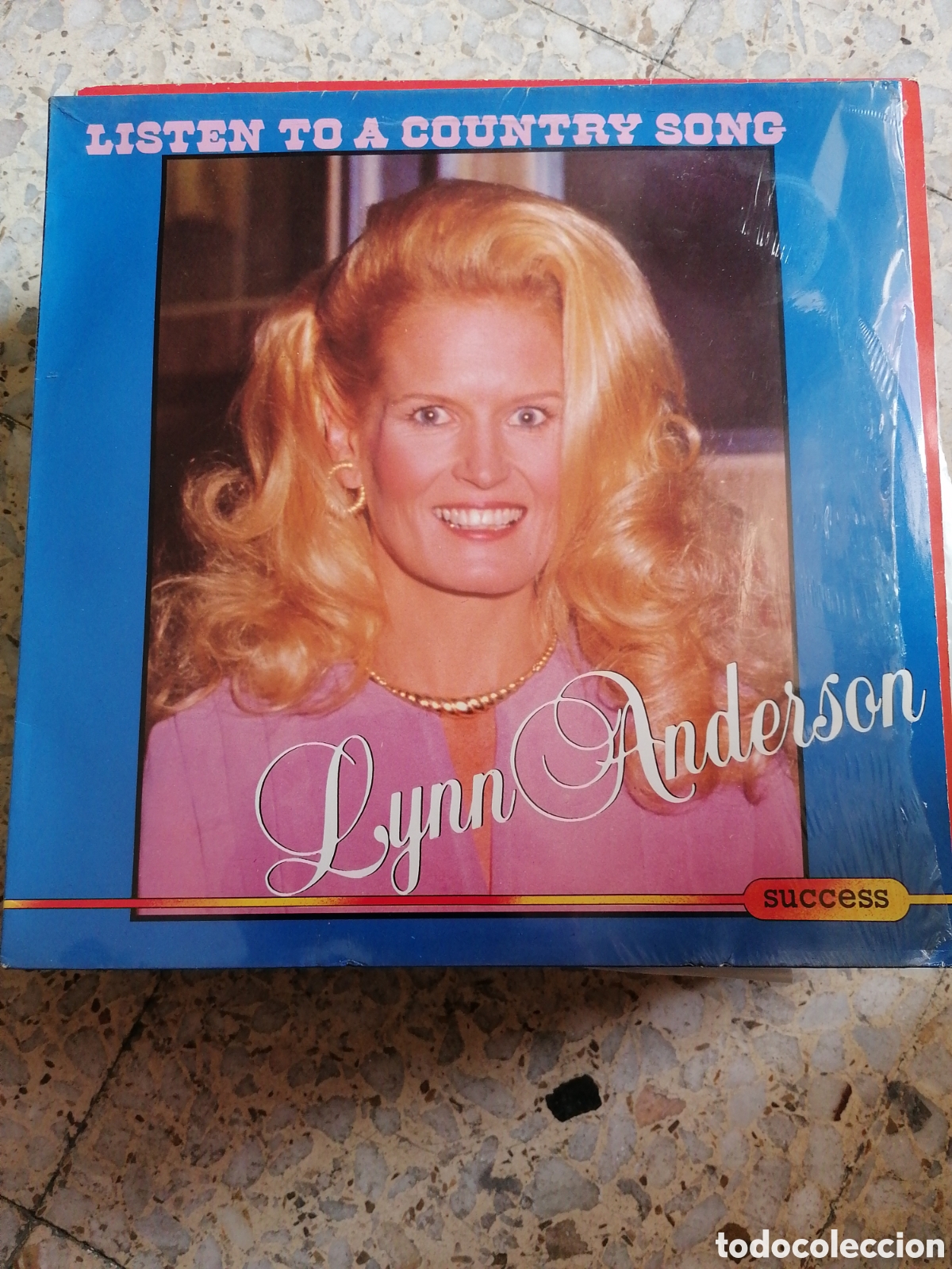 Discos de vinilo: LP LYNN ANDERSON LISTEN TO A COUNTRY SONG 1985 HOLLAND NUEVO PRECINTADO