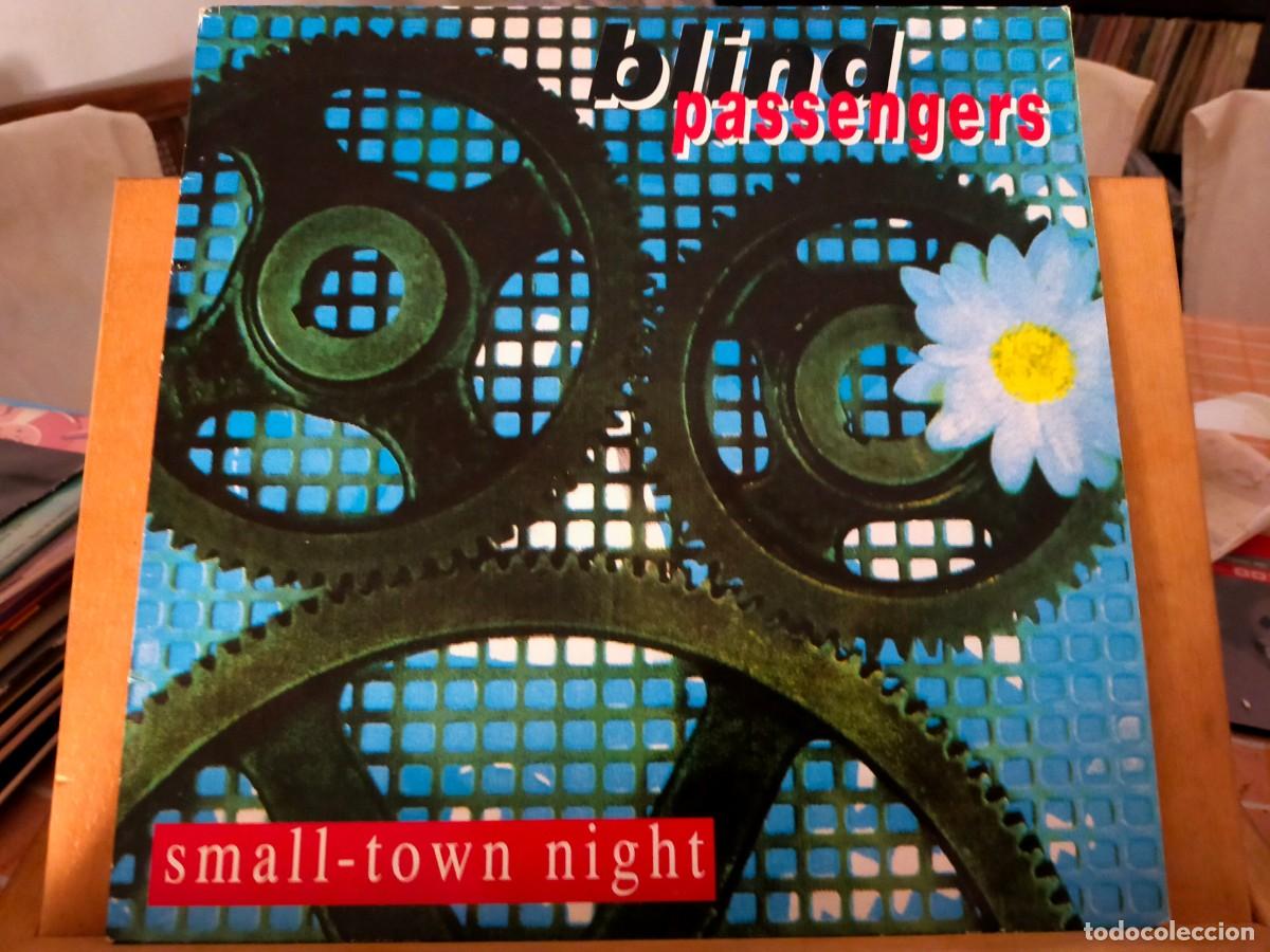 Discos de vinilo: BLIND PASSENGERS. SMALL-TOWN NIGHT. MAXI SINGLE. BMG. RCA. 3 TEMAS. VER DESCRIPCI&Oacute;N.1882