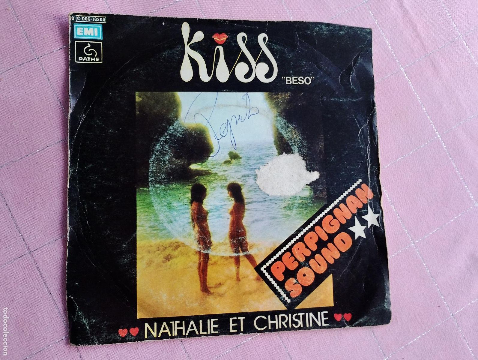 Discos de vinilo: Nathalie Et Christine Con Les Vibrations / Les Vibrations &ndash; Kiss = Beso, 1976