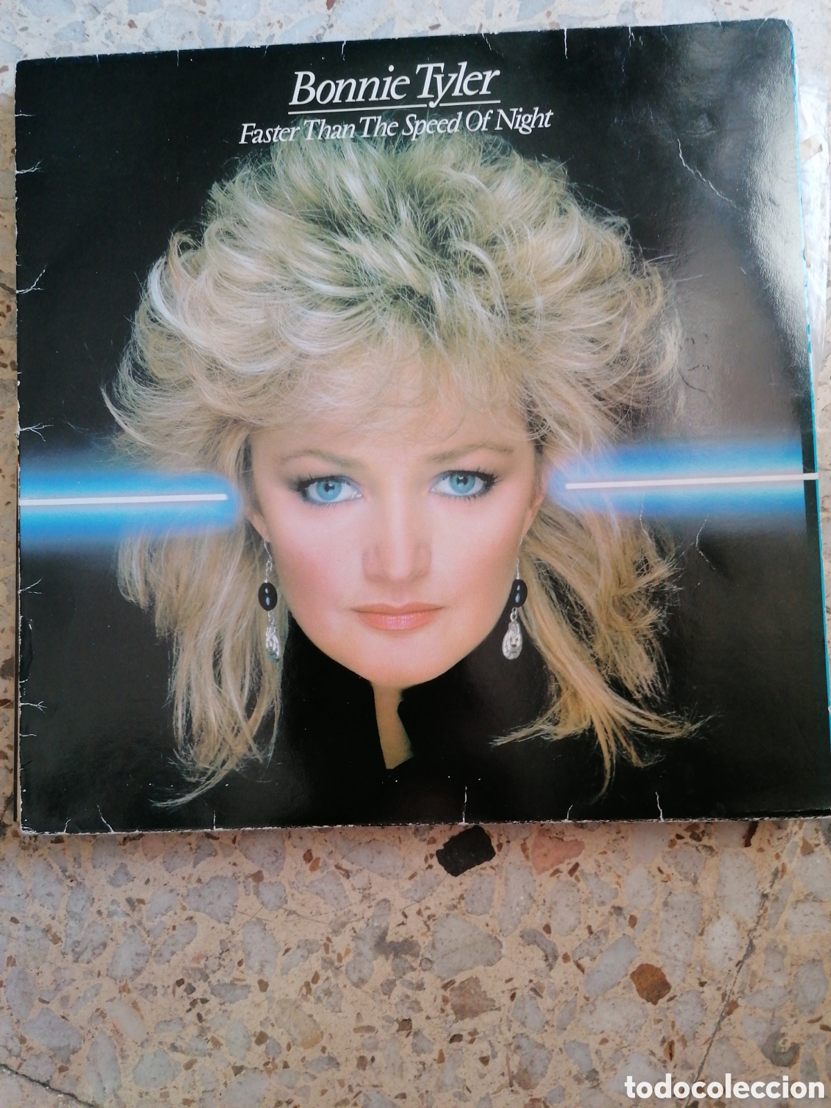 Dischi in vinile: LP BONNIE TYLER FASTER THAN THE SPEED OF NOGHT 1983 INSERT