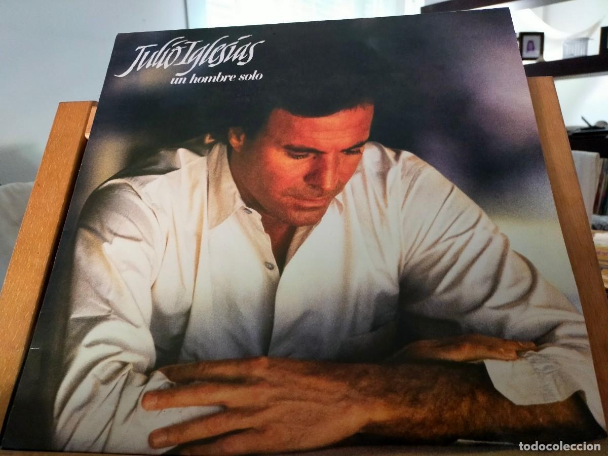 Discos de vinilo: JULIO IGLESIAS. UN HOMBRE SOLO. CBS. 10 TEMAS. VER DESCRIPCI&Oacute;N. 1987