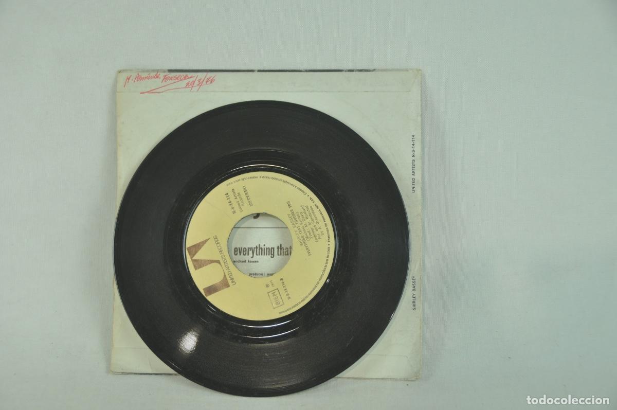 Discos de vinilo: Shirley Bassey - Living - Foto 3
