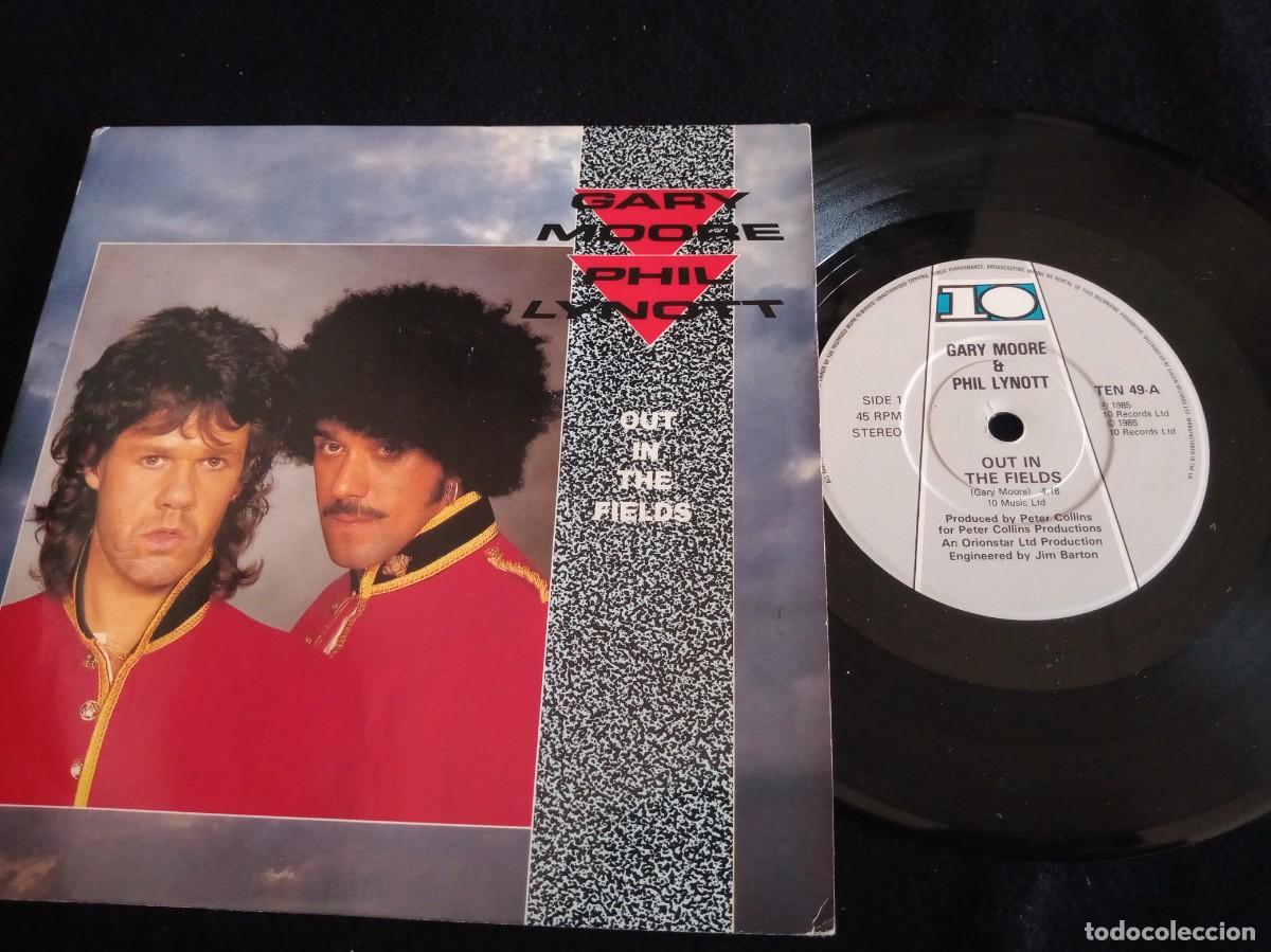 Discos de vinilo: GARY MOORE & PHIL LYNOTT - OUT IN THE FIELDS - SINGLE - Foto 1