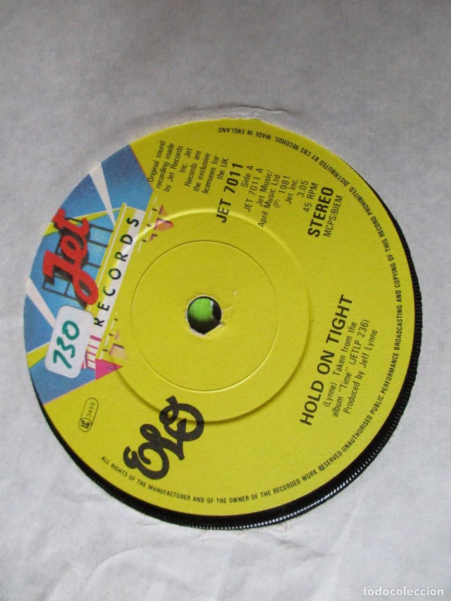 Discos de vinilo: ELO - HOLD ON TIGHT SINGLE - Foto 1