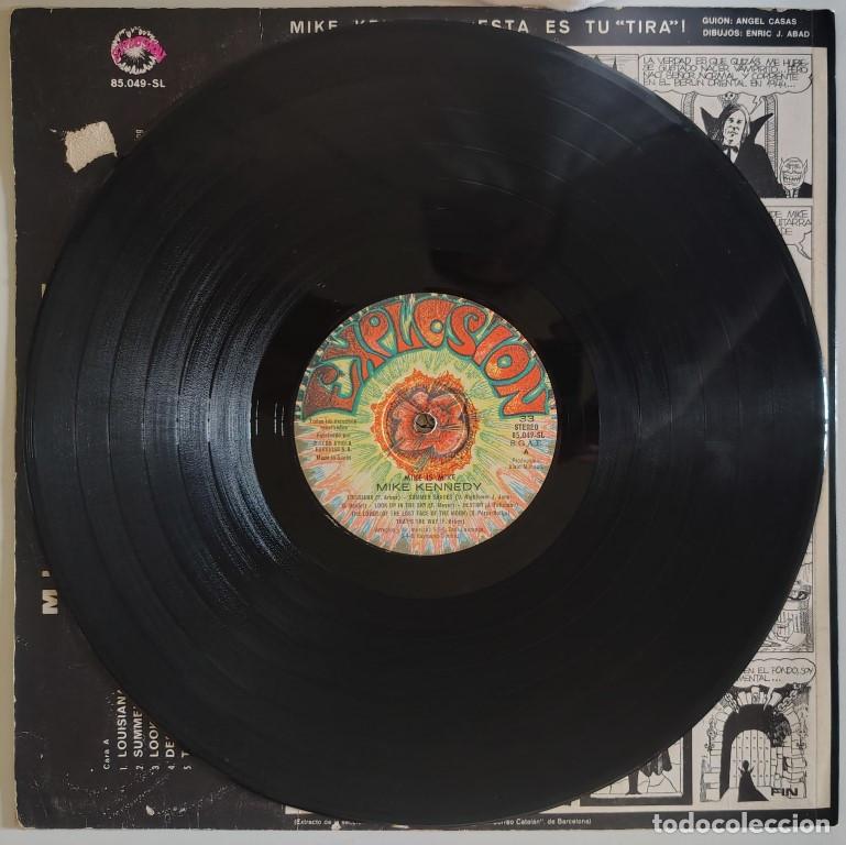 Discos de vinilo: Mike Kennedy. Mike is Mike. Explosion, Spain 1971 LP - Foto 3