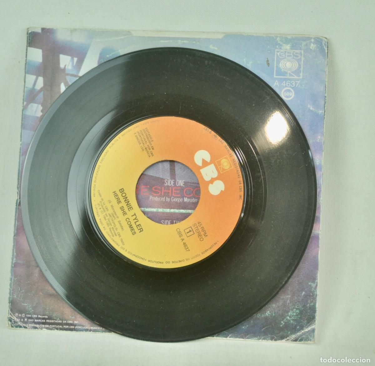 Discos de vinilo: Bonnie Tyler - Here She comes - Foto 3