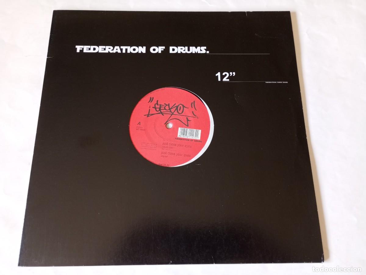 Discos de vinilo: Gecko &ndash; Just Close Your Eyes (2002 Rework)