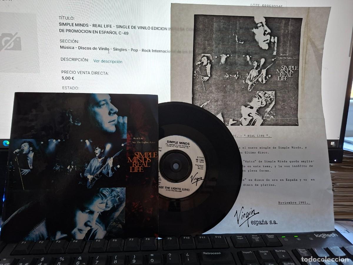Discos de vinilo: SIMPLE MINDS - REAL LIFE - SINGLE DE VINILO EDICION INGLESA CON HOJA DE PROMOCION EN ESPA&Ntilde;OL C-49