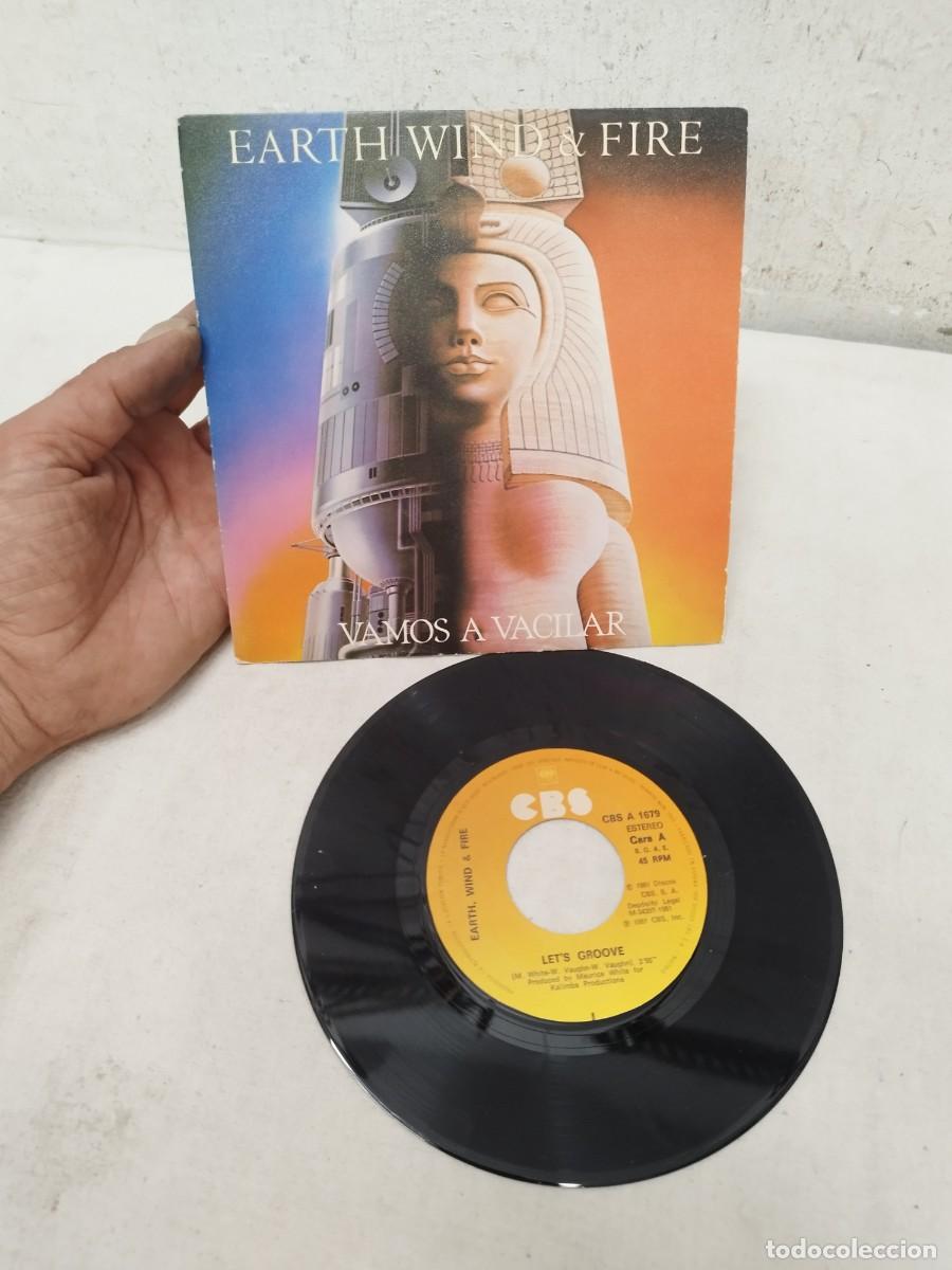 Discos de vinilo: Earth, Wind & Fire. Vamos a vacilar. Single. - Foto 1