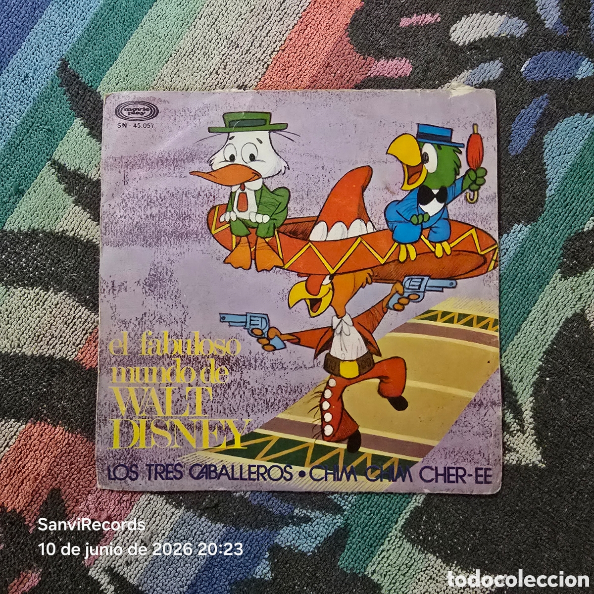 Discos de vinilo: [SINGLE] EL FABULOSO MUNDO DE WALT DISNEY: LOS TRES CABALLEROS - CHIM CHIM CHER-EE (MOVIEPLAY) (1971
