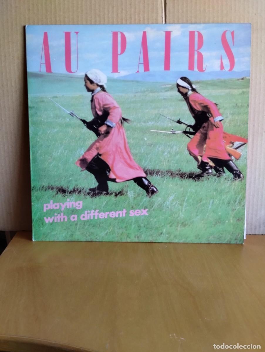 Discos de vinilo: AU PAIRS ----- PLAYING WITH A DIFFERENT SEX