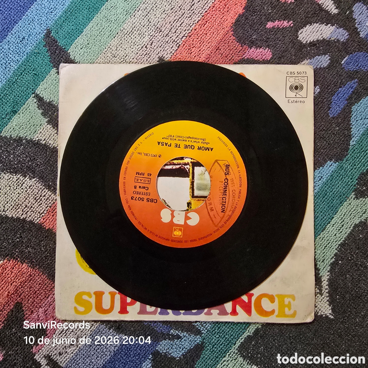 Discos de vinilo: [SINGLE] BUS CONNECTION: SUPERDANCE - AMOR, QUE TE PASA (CBS) (1977) - Foto 2