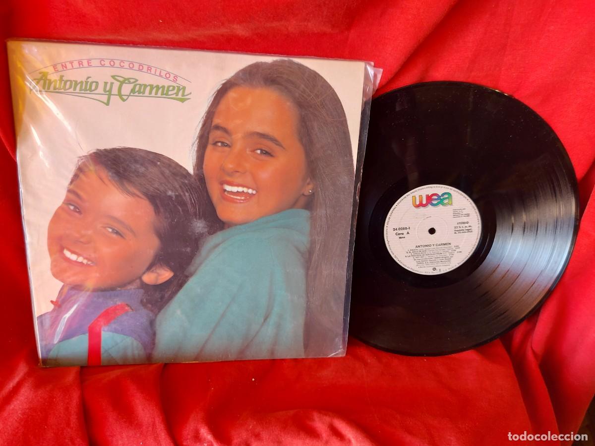 Discos de vinilo: LP ANTONIO Y CARME ENTRE COCODRILOS 1983 ( PEDIDOS M&Iacute;NIMOS 10 &euro; ) CAJA N.&ordm; 3 - LP