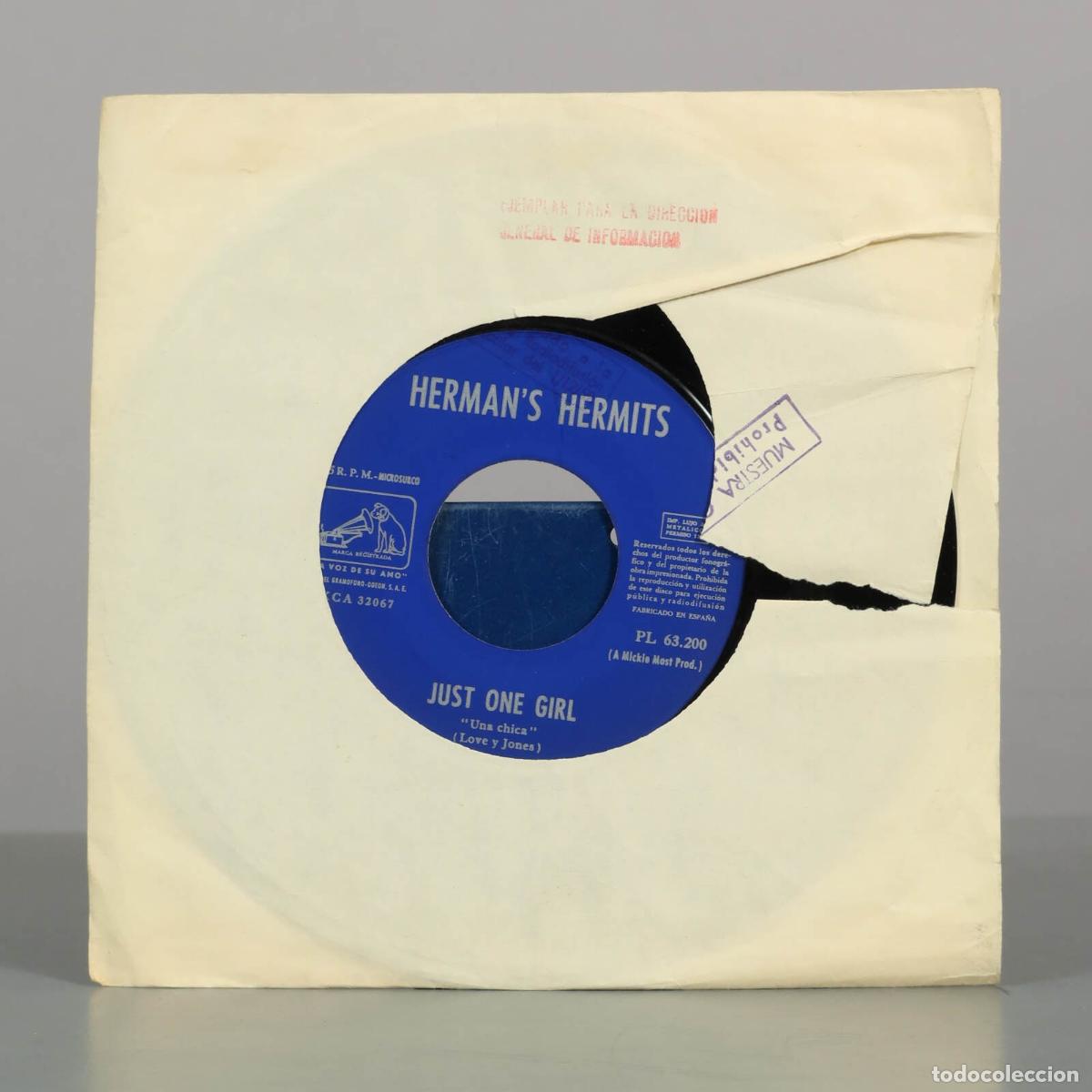 Discos de vinilo: SINGLE. Just One Girl - Herman&acute;s Hermits