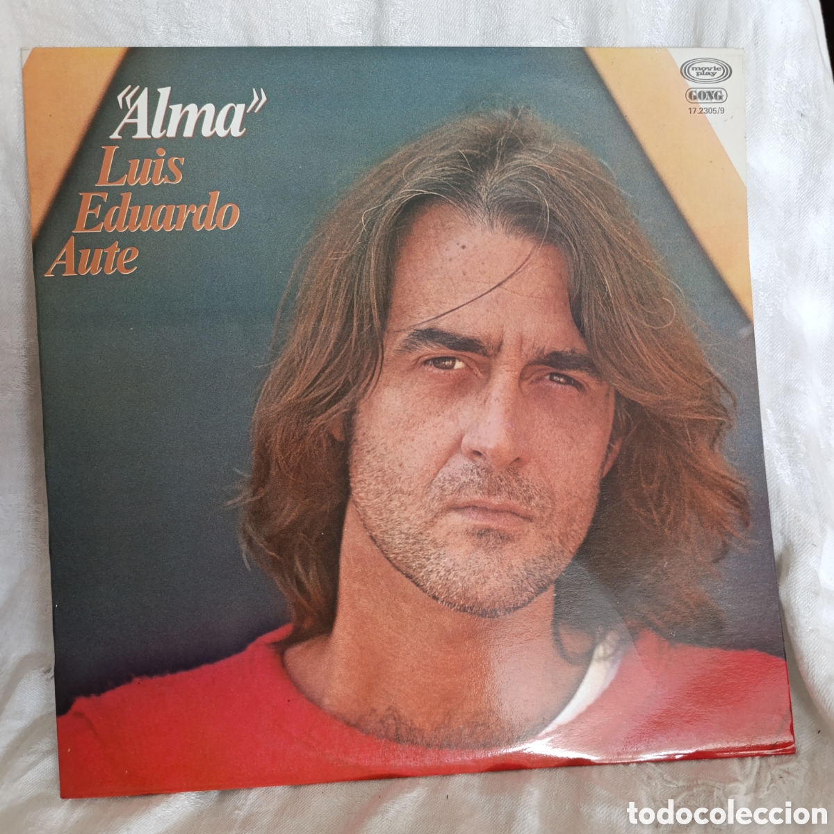 Discos de vinilo: Album &rdquo;Alma&rdquo; del cantautor espa&ntilde;ol Luis Eduardo Aute, lanzado originalmente en 1980.