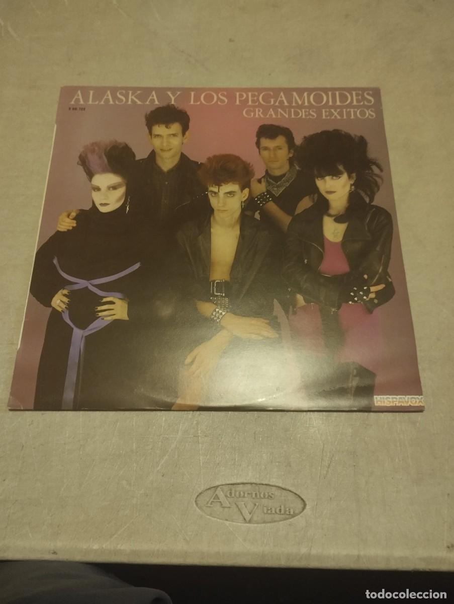 Discos de vinilo: ALASKA Y LOS PEGAMIDES LP GRANDES EXITOS ESP.1982 INSERT LETRAS