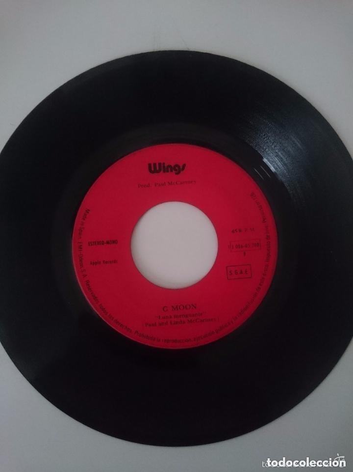 Discos de vinilo: C MOON - PAUL AND LINDA McCARTNEY - LUNA MENGUANTE - HI HI HI - A&Ntilde;O 1972 -WINGS