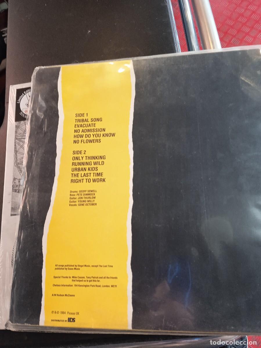 Discos de vinilo: CHELSEA- LIVE & WELL. LP - Foto 2