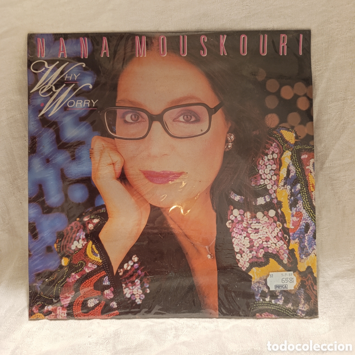 Discos de vinilo: Nana Mouskouri, &rdquo;Why Worry&rdquo; sin abrir,lanzado originalmente en la d&eacute;cada de 1980.