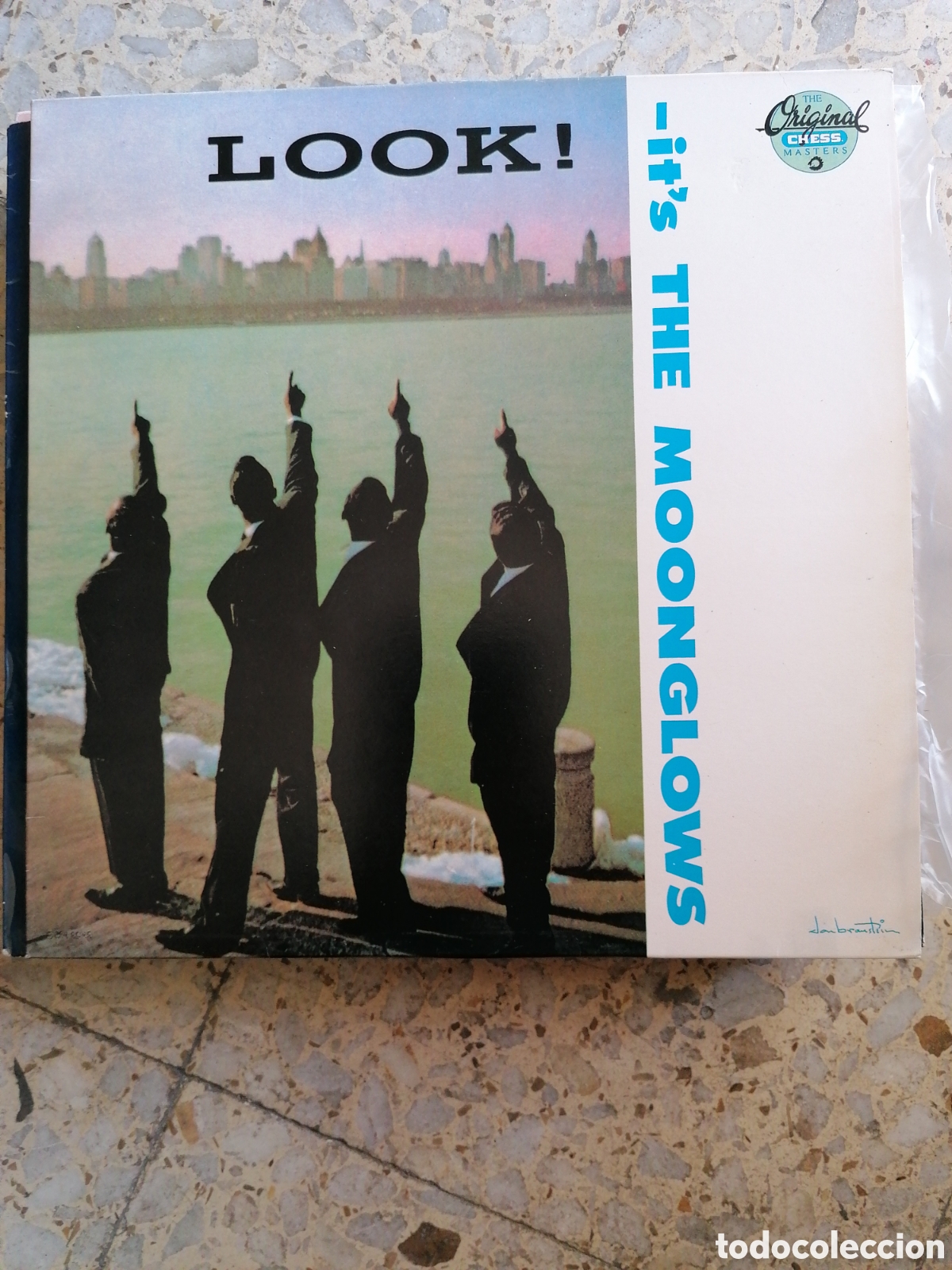 Discos de vinilo: LP LOOK IT&acute;S THE MOONGLOWS 1988 SPAIN
