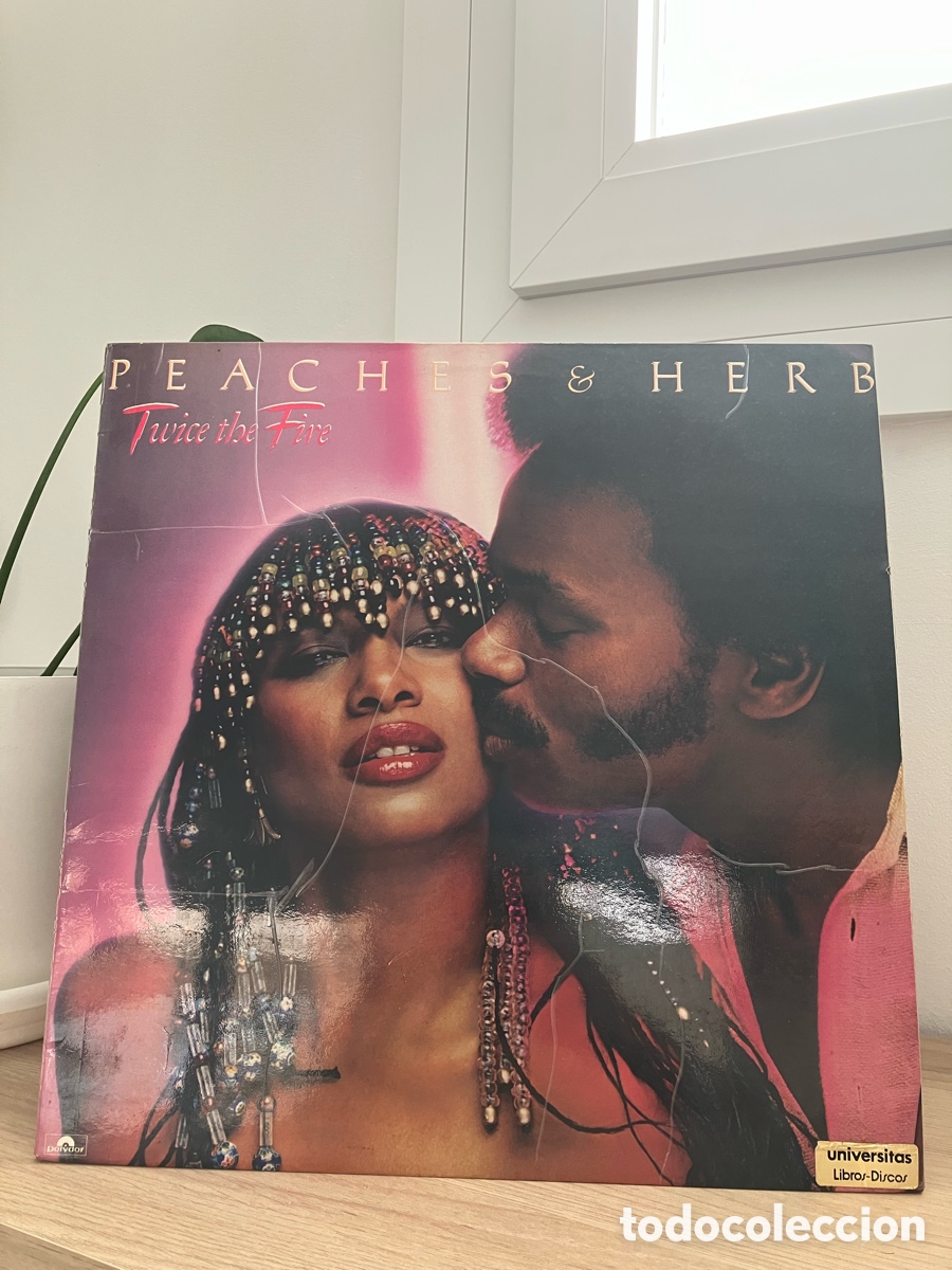 Discos de vinilo: Canci&oacute;n B1,peque&ntilde;os clicks de 3,4 segundos,por lo dem&aacute;s,el vinilo tiene un sonido muy bueno.