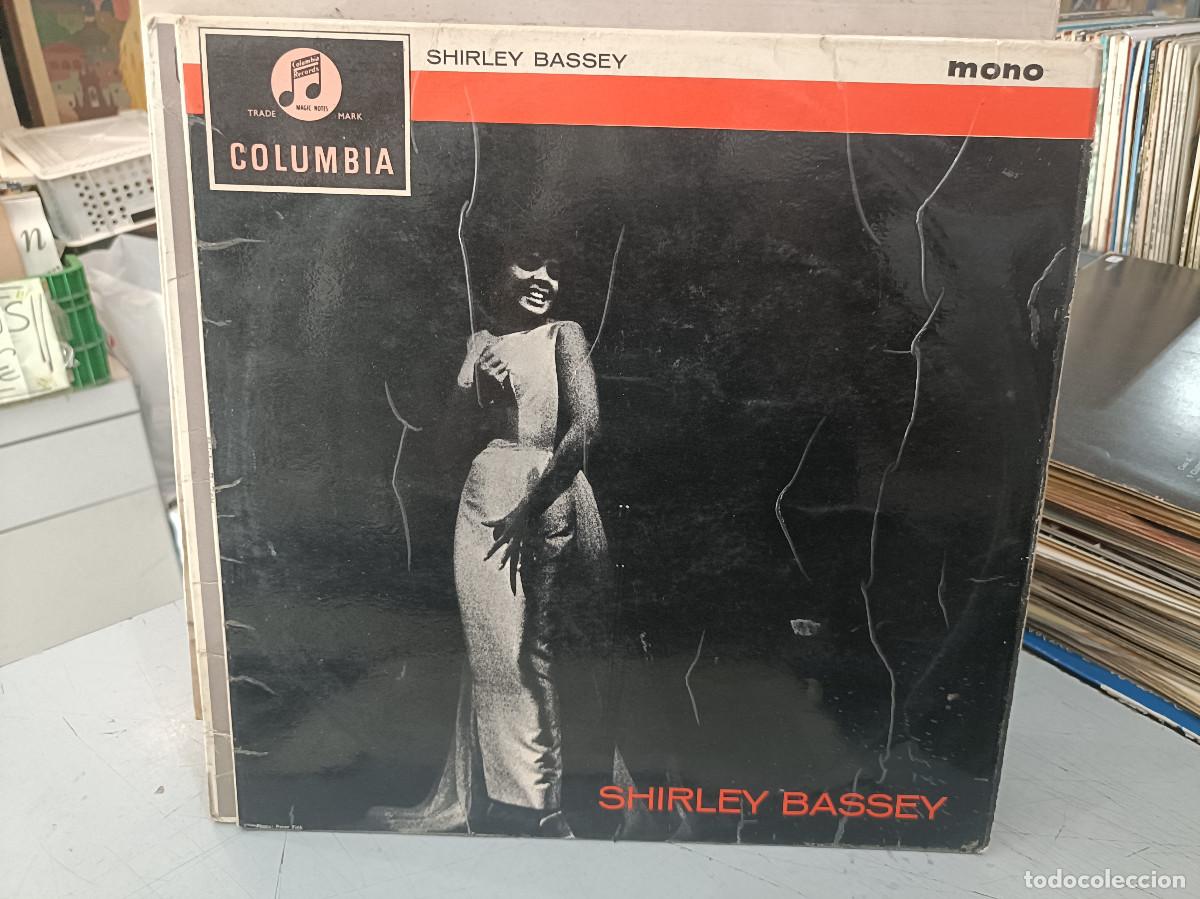 Discos de vinilo: Shirley Bassey with The Williams Singers - Shirley Bassey - LP. sello Columbia