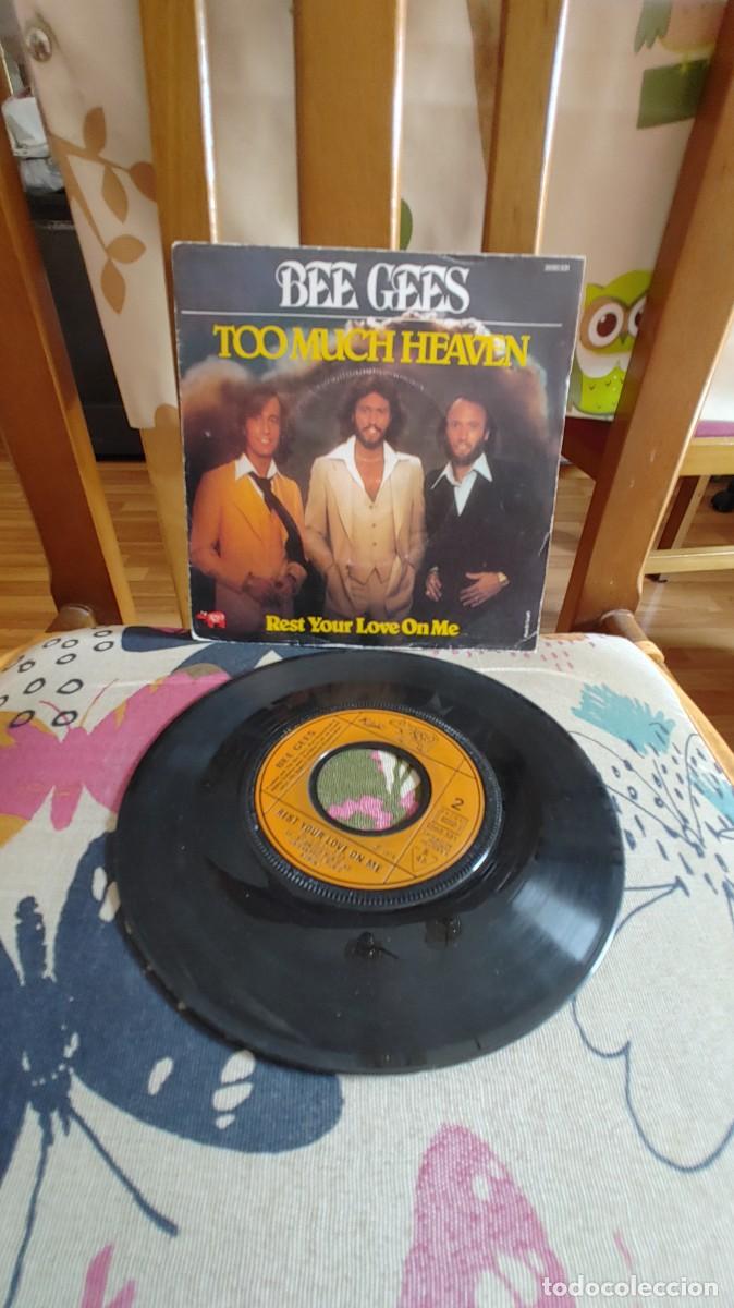 Discos de vinilo: BEE GEES-SINGLE TOO MUCH HEAVEN - Foto 1