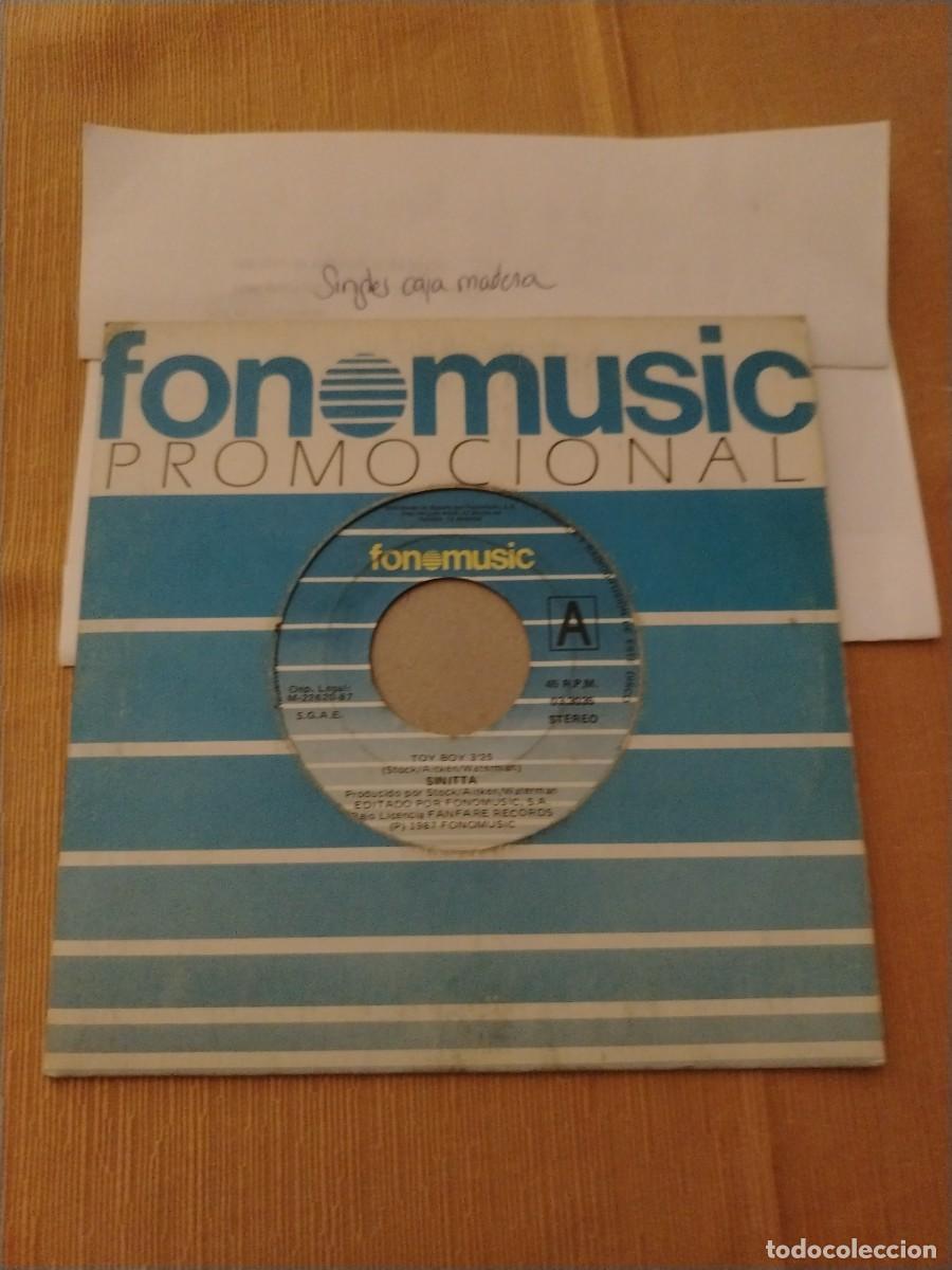 Discos de vinilo: Single vinilo toy boy sinitta