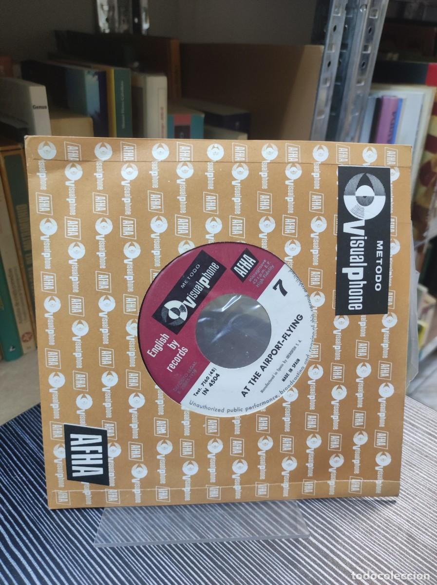 Discos de vinilo: Lecci&oacute;n 7: At the Airport-Flying / Lecci&oacute;n 8: A Lesson on Phonetics