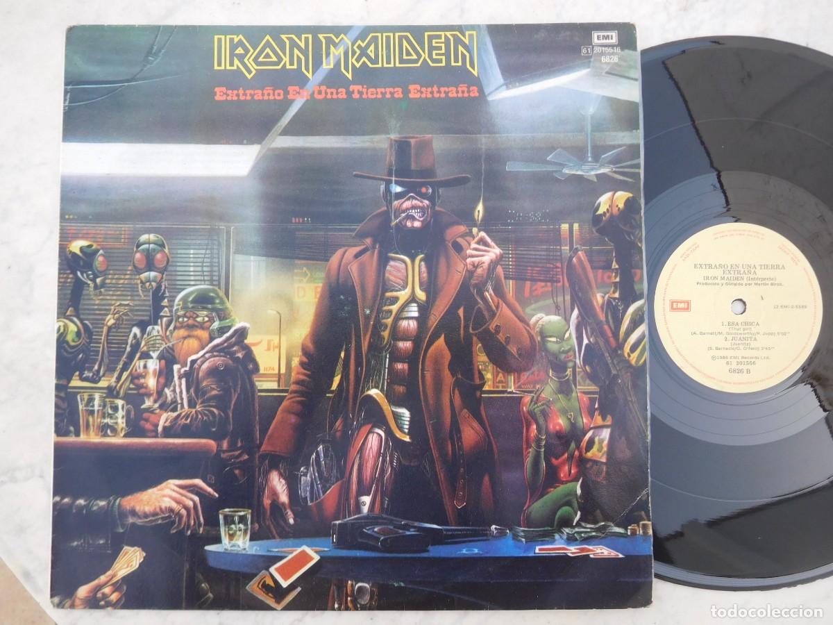 Discos de vinilo: Iron Maiden. Maxi Single. Extra&ntilde;o en una tierra extra&ntilde;a. Edici&oacute;n Argentina. EMI 61 2015516 6826
