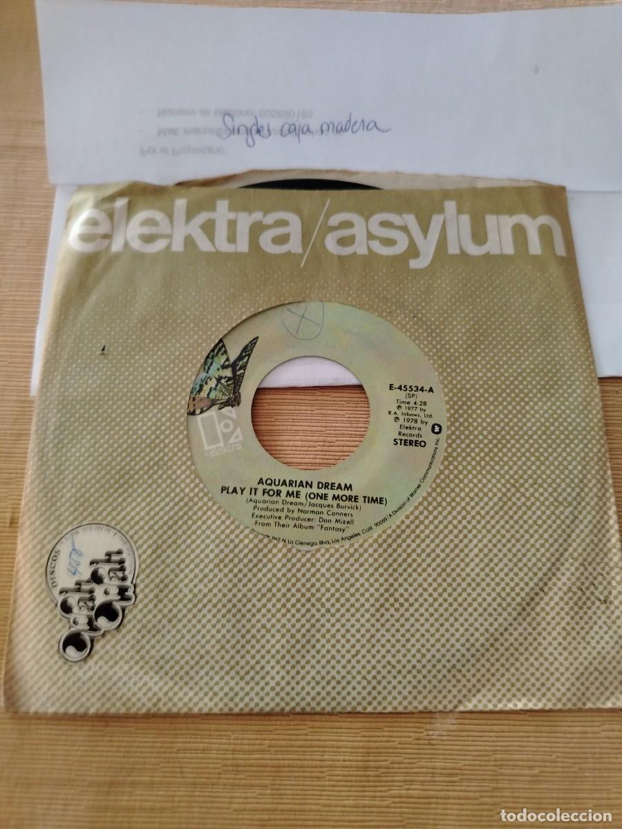 Discos de vinilo: Single vinilo aquarian dream play it for me one more time