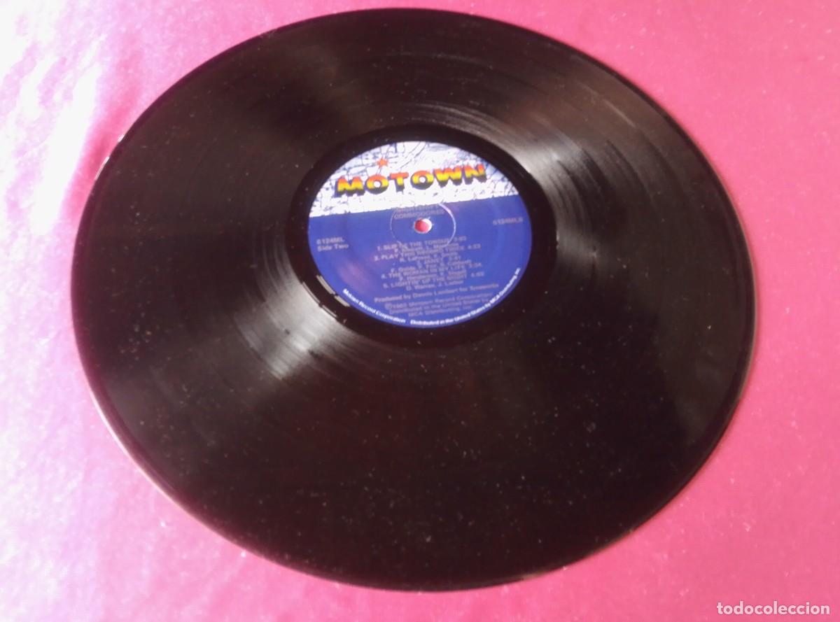Discos de vinilo: COMMODORES NIGHTSHIFT 1985 LP L31 43 - Foto 3