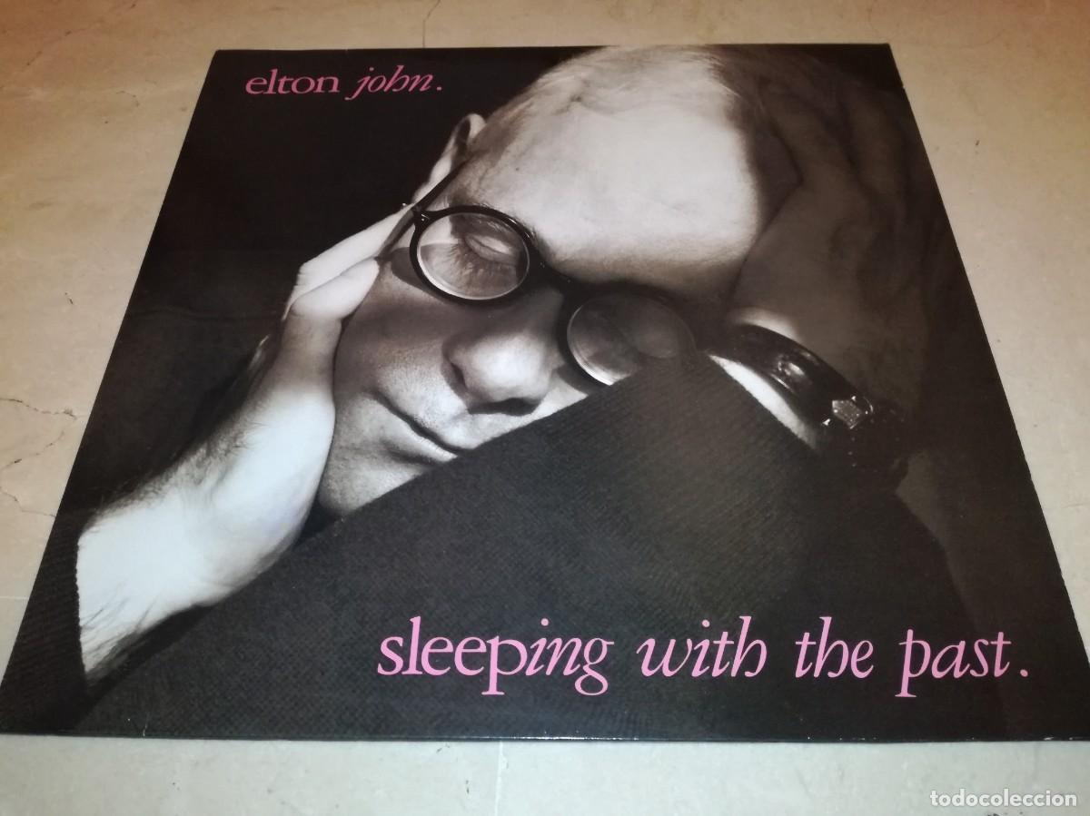 Discos de vinilo: ELTON JOHN-SLEEPING WITH THE PAST-CONTIENE ENCARTE-ORIGINAL ESPA&Ntilde;OL 1989-VINILO EN MUY BUEN ESTADO