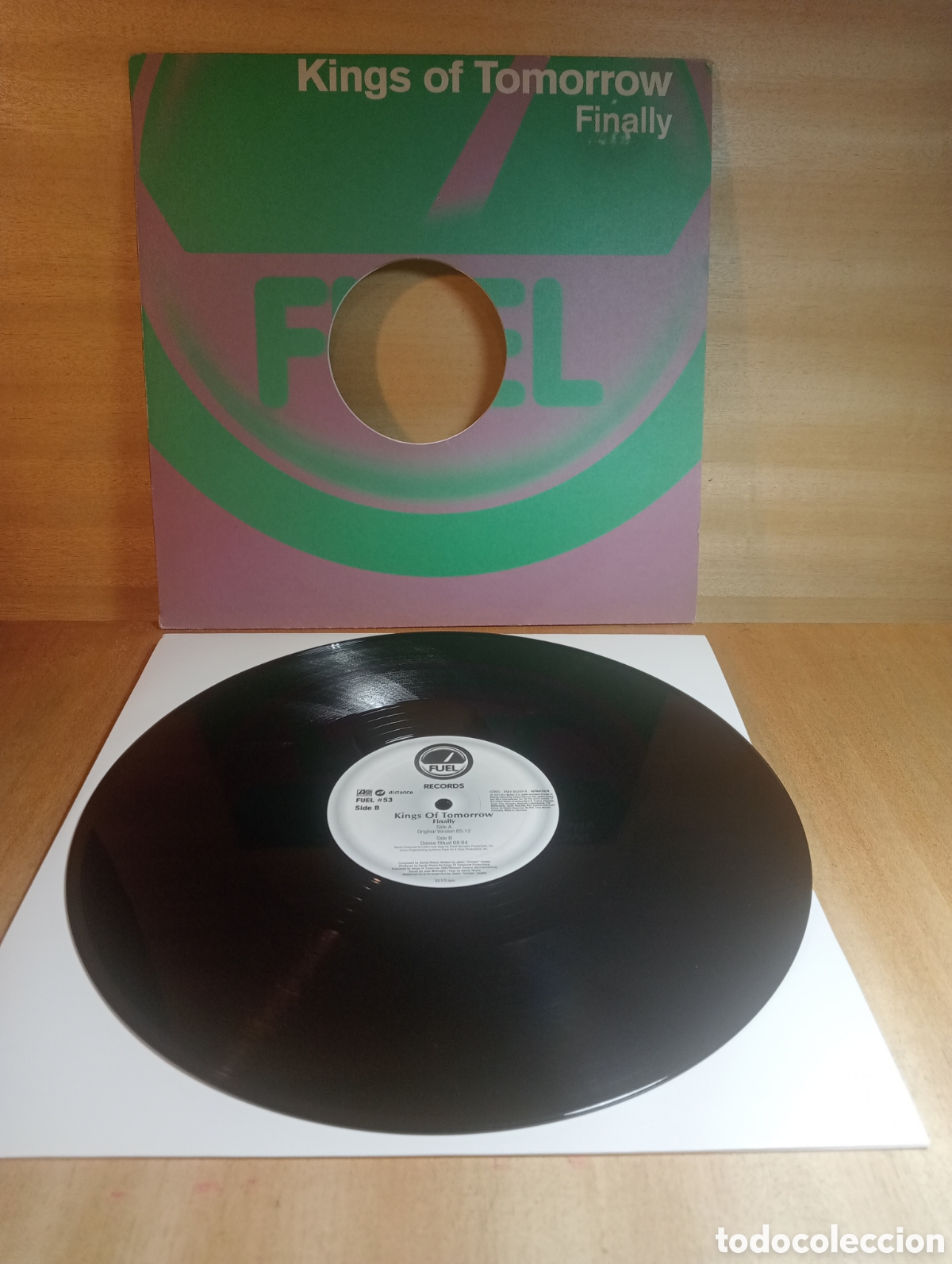 Discos de vinilo: Kings of tomorrow. Finally.