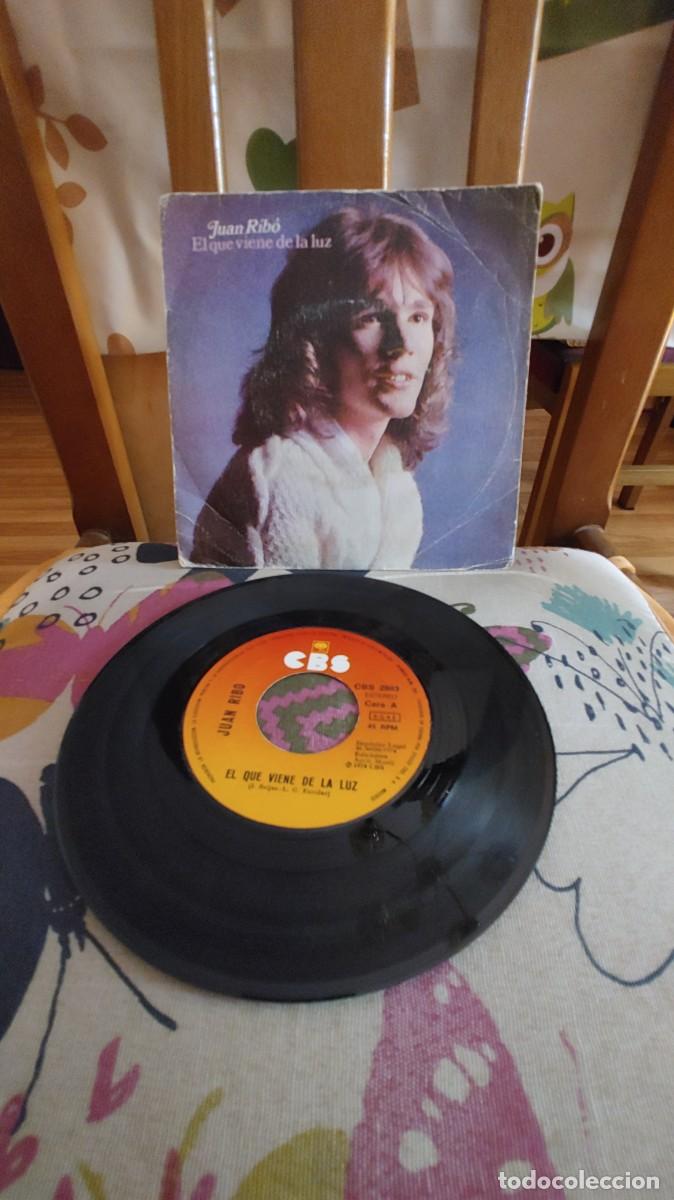 Discos de vinilo: JUAN RIBO-SINGLE EL QUE VIENE DE LA LUZ