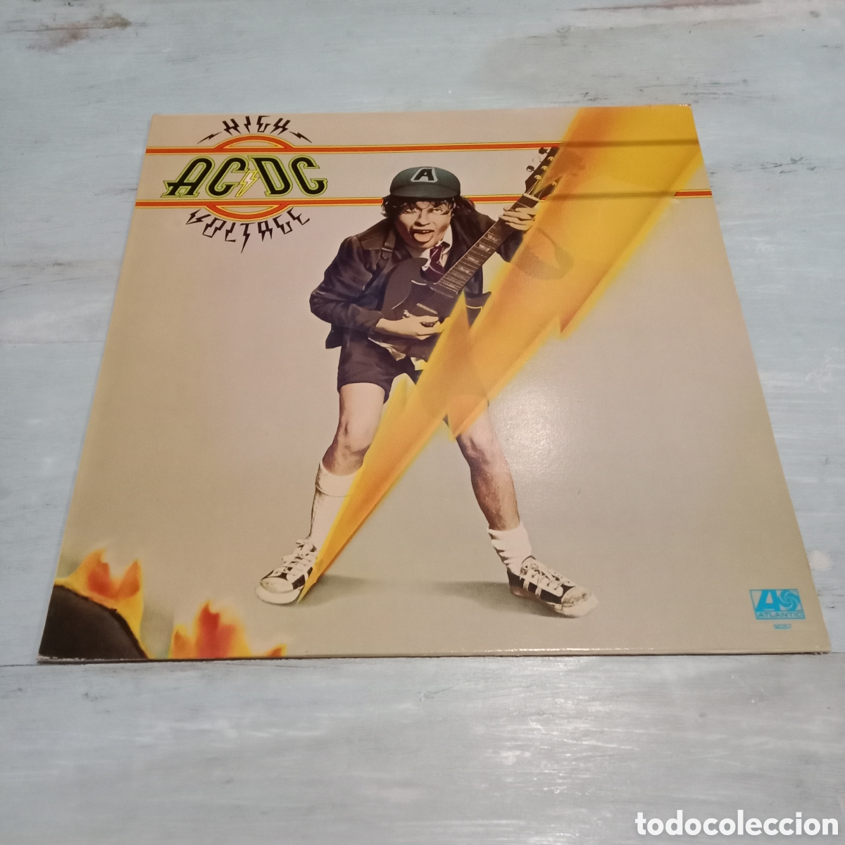 Discos de vinilo: AC/DC - HIGH VOLTAGE - LP - Foto 1
