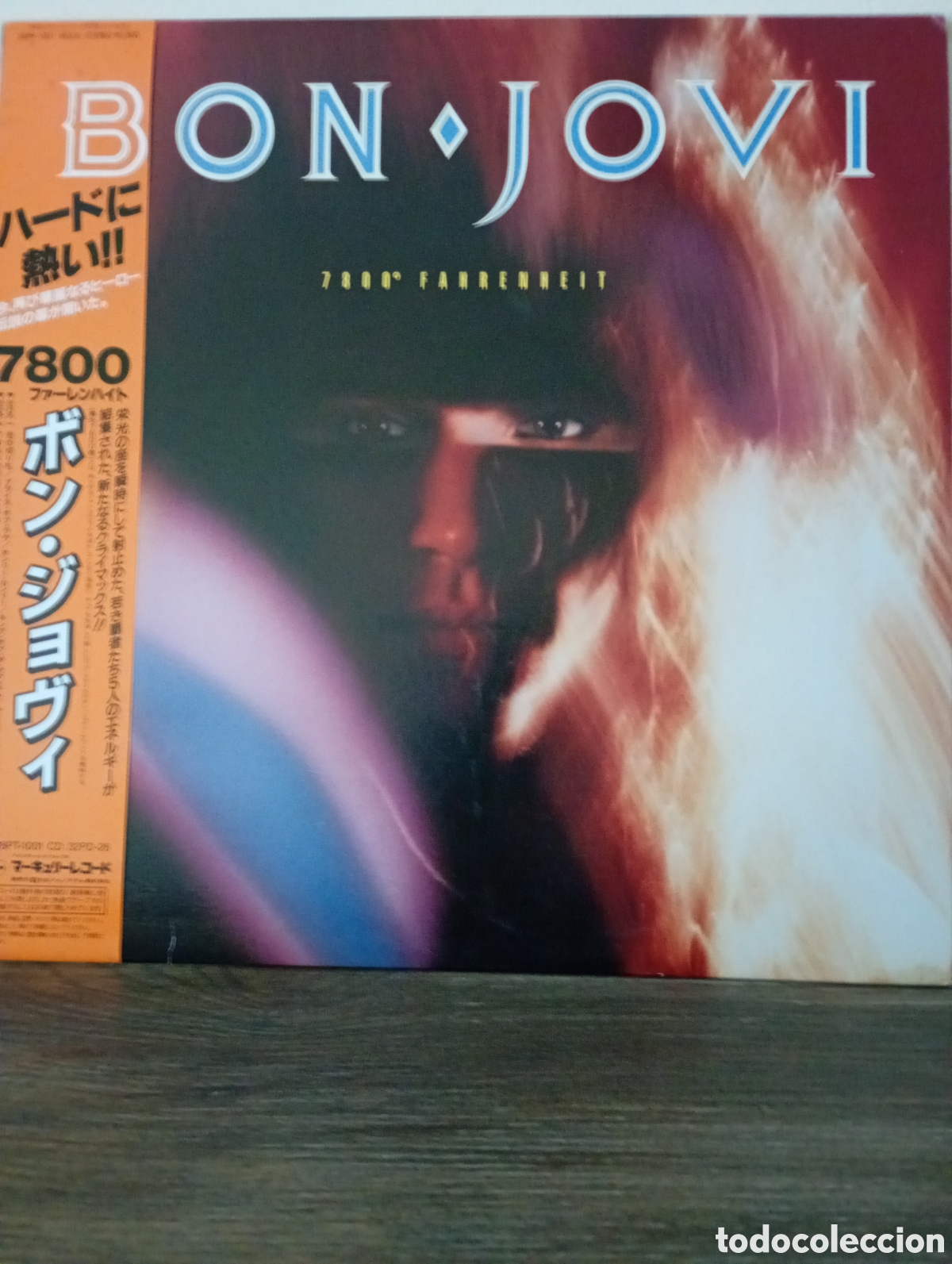 Discos de vinilo: Bon Jovi, 7800 Fahrenheit 1985. Made in Japon con poster , Obi y Encartes.