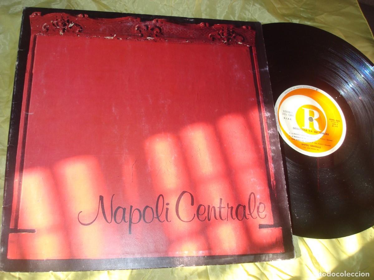 Discos de vinilo: NAPOLI CENTRALE. QUALCOSA CA NU&acute;MMORE. RICORDI, 1978. EDC. ITALY (#)