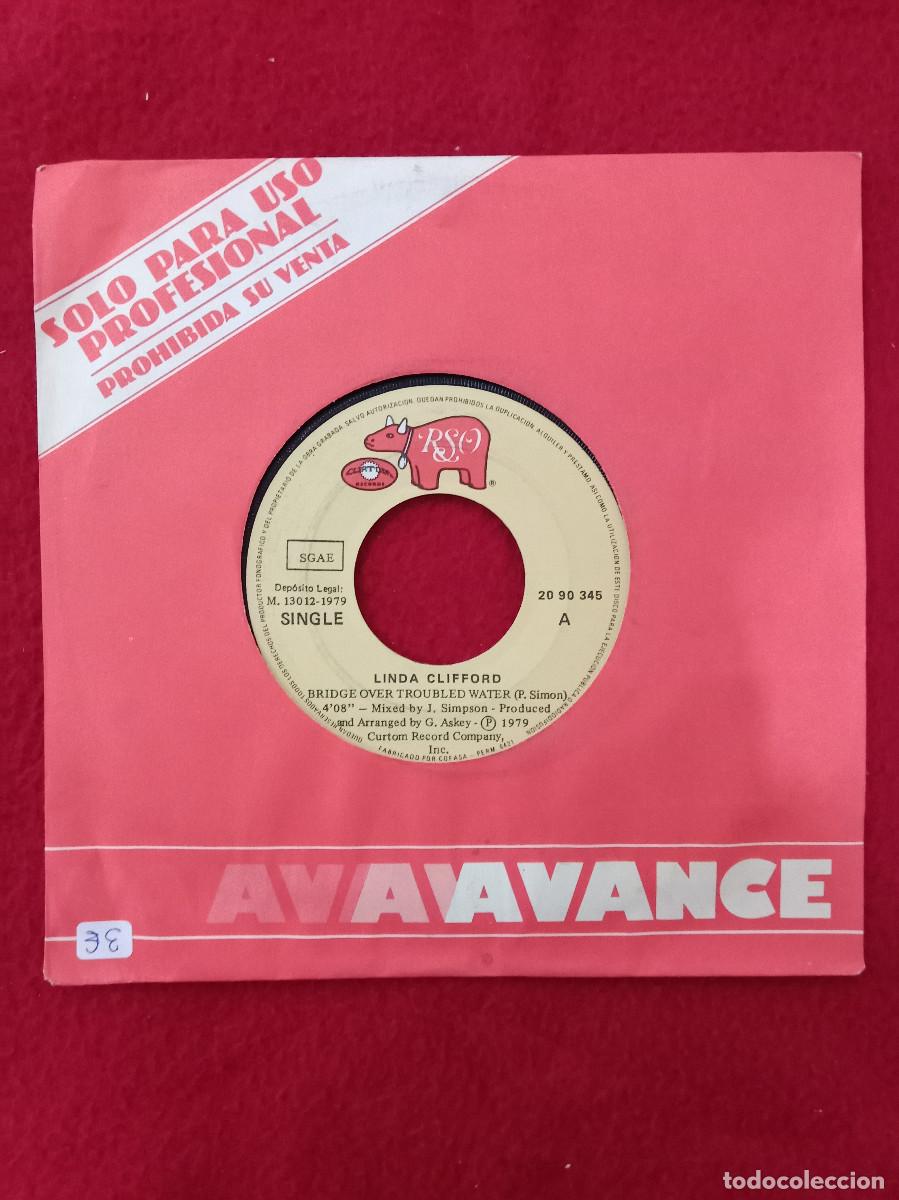 Discos de vinilo: Linda Clifford - Bridge Over Troubled Water / Hold Me Close - Edit. RSO. 1979