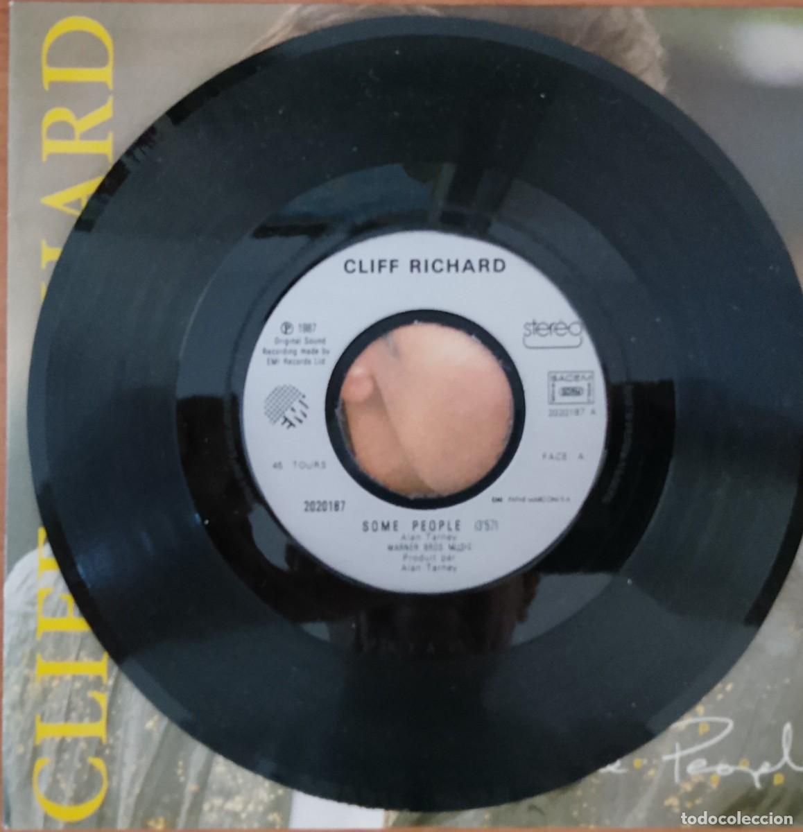 Discos de vinilo: Cliff Richard. Some people. Vinilo single. - Foto 3