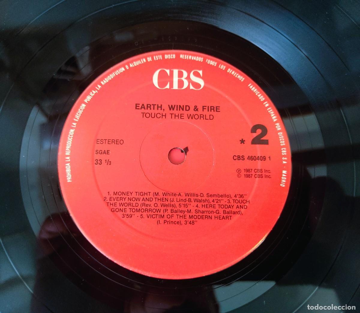 Discos de vinilo: DISCO LP EARTH WIND & FIRE TOUCH THE WORLD - Foto 6